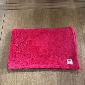 TMobile Tuesdays Solid Furry Pink Blanket 100% Polyester
